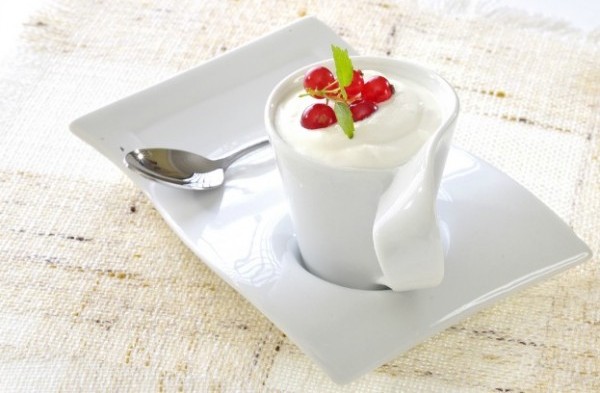 vocni grčki jogurt